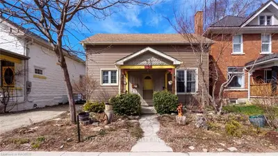 256 5TH Street E, Owen Sound, ON N4K 1C7
