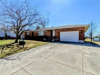 76 QUEEN Street, Huron-Kinloss, ON N0G 2R0