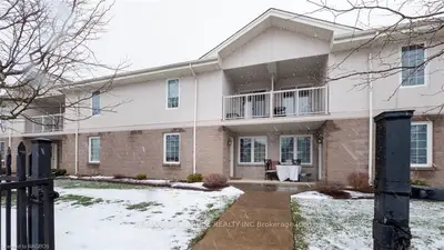 1550 12TH Avenue E 106, Owen Sound, ON N4K 6Z3