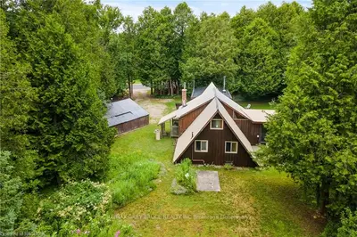 375 PIKE BAY Road, Northern Bruce Peninsula, ON N0H 1W0