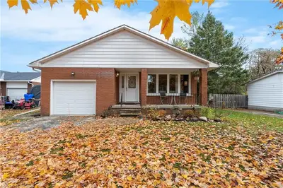 330 HENRY Street, Wellington North, ON N0G 2L1