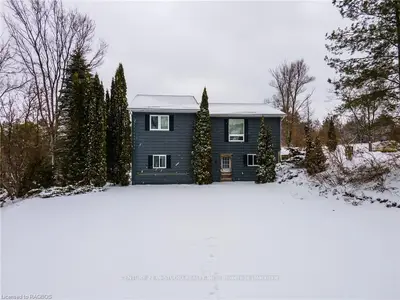 493775 BAPTIST CHURCH Road, West Grey, ON N0C 1K0