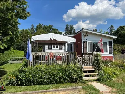 440 CLARENDON Street E, Saugeen Shores, ON N0H 2L0