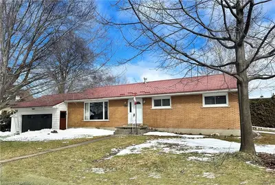553 JOHNSTON Avenue, Saugeen Shores, ON N0H 2C1