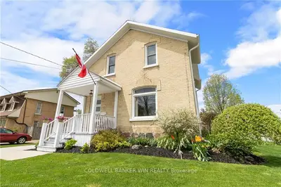 221 KING Street W, Wellington North, ON N0G 2L1