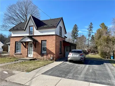 204 Amelia Street, Brockton, ON N0G 2V0