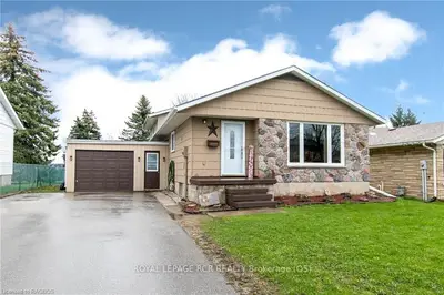 2055 9TH Avenue E, Owen Sound, ON N4K 3H1