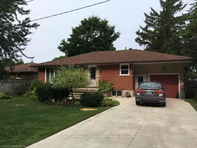 690 Eastwood Drive, Saugeen Shores, On N0h 2c4