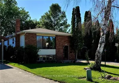 1430 13th Avenue E, Owen Sound, On N4k 6l8