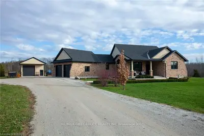 278811 Orchard Drive, Georgian Bluffs, On, N4k 0g3
