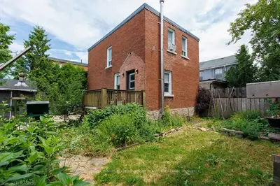1090 3RD Avenue E, Owen Sound, ON N4K 2L2