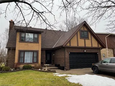 660 1ST Street E, Owen Sound, ON N4K 6K4