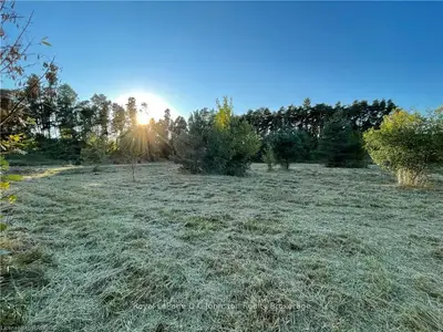 231 DOLL Side Road, Saugeen Shores, ON N0H 2C6