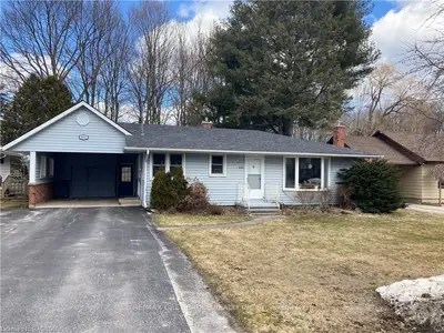 826 11TH Street W, Owen Sound, ON N4K 3T3