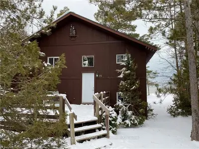 96 VOZKA Drive, Huron-Kinloss, ON N2Z 0B3
