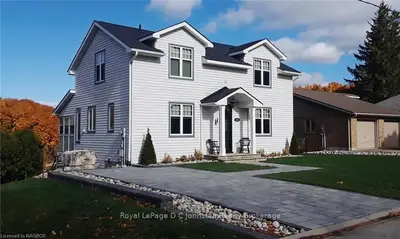 280 SAUGEEN Street, Saugeen Shores, ON N0H 2L0