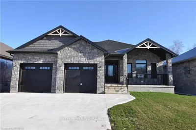 526 4th Street West, Owen Sound, On, N4k 0e4