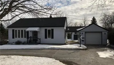 1073 Sutton Street, Kincardine, On N2z 2g1