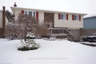 2755 3rd Avenue E, Owen Sound, On N4k 2m5