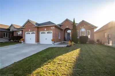 306 WIECK Boulevard, Kincardine, ON N2Z 0A7