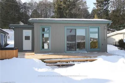 213 Lake Rosalind Road 2, Brockton, On, N0g 2v0
