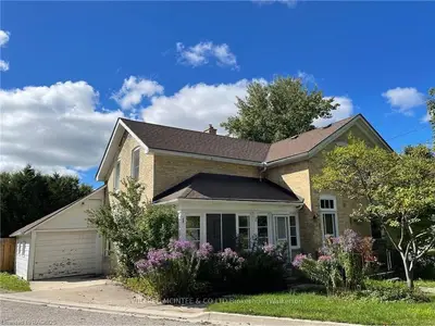 14 RIDOUT Street, Brockton, ON N0G 2V0