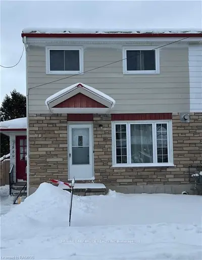 889 7TH Avenue W, Owen Sound, ON N4K 5K2