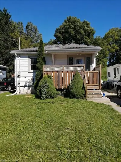 710 MARY Street, Brockton, ON N0G 2V0