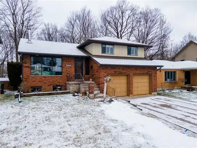 232 1ST 'A' Street W, Owen Sound, ON N4K 6R5