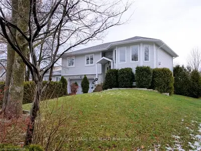 2625 9th Avenue E, Owen Sound, On N4k 3h6