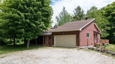 760 PURPLE VALLEY Road, South Bruce Peninsula, ON N0H 2T0