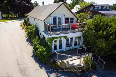 98 SAUGEEN Street, Saugeen Shores, ON N0H 2L0