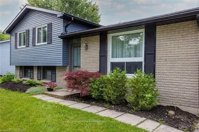 732 JOHNSTON Crescent, Kincardine, ON N2Z 1S3