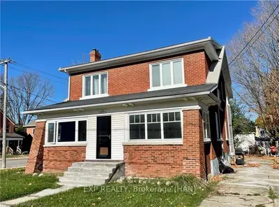 392 LAMBTON Street W, West Grey, ON N0G 1R0