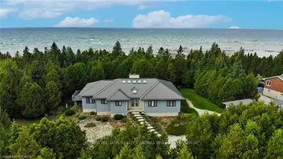 34 HOBSON'S HARBOUR Drive, Northern Bruce Peninsula, ON N0H 1W0