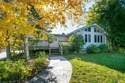 209 MCCULLOUGH LAKE Drive, Chatsworth, ON N0H 2V0