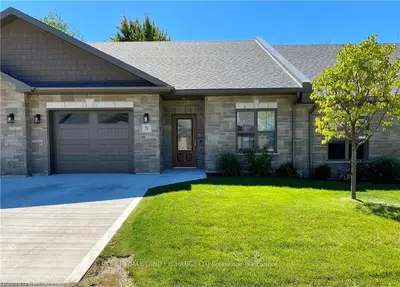 775 CAMPBELL Avenue 5, Kincardine, ON N2Z 3B5