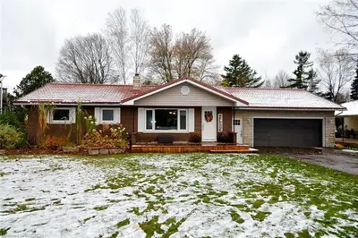 332 Gould Street, South Bruce Peninsula, On N0h 2t0