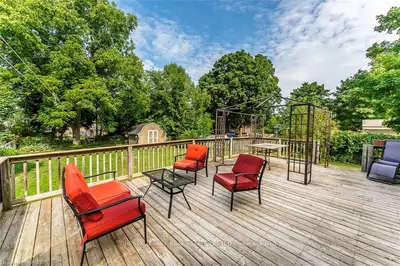1570 9TH Avenue E, Owen Sound, ON N4K 3G3