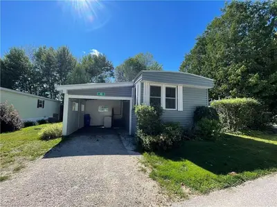 43 SUSSEX Square, Georgian Bluffs, ON N4K 5N5