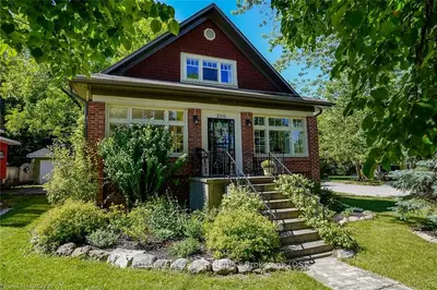 300 2ND Avenue E, Owen Sound, ON N4K 2E6