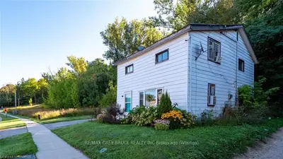 1377 4TH Avenue E, Owen Sound, ON N4K 2P8
