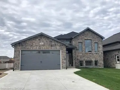 384 Northport Drive, Saugeen Shores, On N0h 2c2