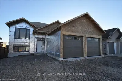 2585 7TH Avenue E, Owen Sound, ON N4K 6V2