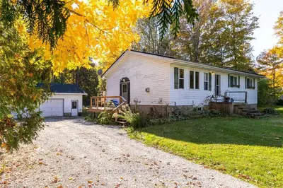 9 Crescent Street, South Bruce Peninsula, On N0h 2t0