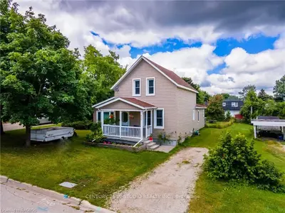 932 11TH Avenue E, Owen Sound, ON N4K 3J2