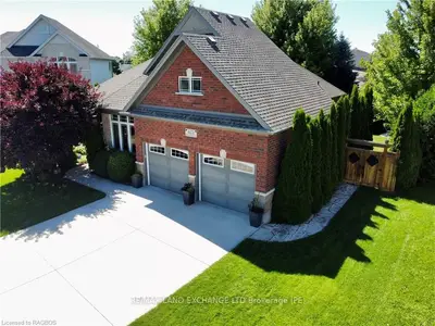 422 BIENER Drive, Saugeen Shores, ON N0H 2C2