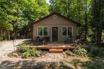 15 Cedar Trail, South Bruce Peninsula, On N0h 2t0
