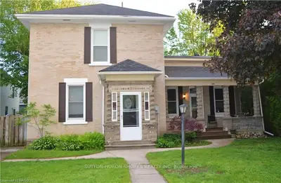 576 Gustavus Street, Saugeen Shores, On N0h 2c0