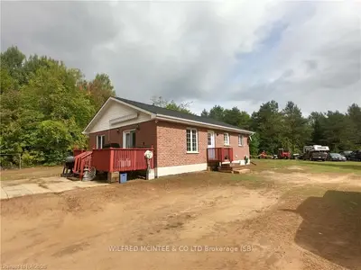 396 BRUCE RD 8 Road, South Bruce Peninsula, ON N0H 2T0